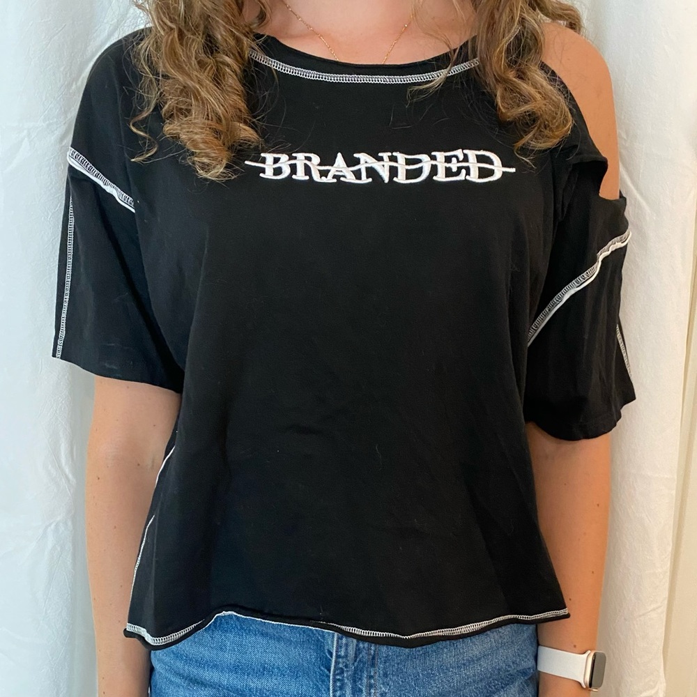 Maniere de Voir cropped black t-shirt size 8!